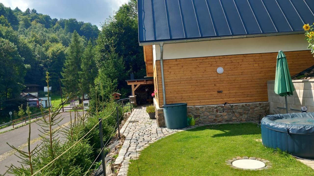 Jirotovy Boudy II Villa Telnice Eksteriør billede